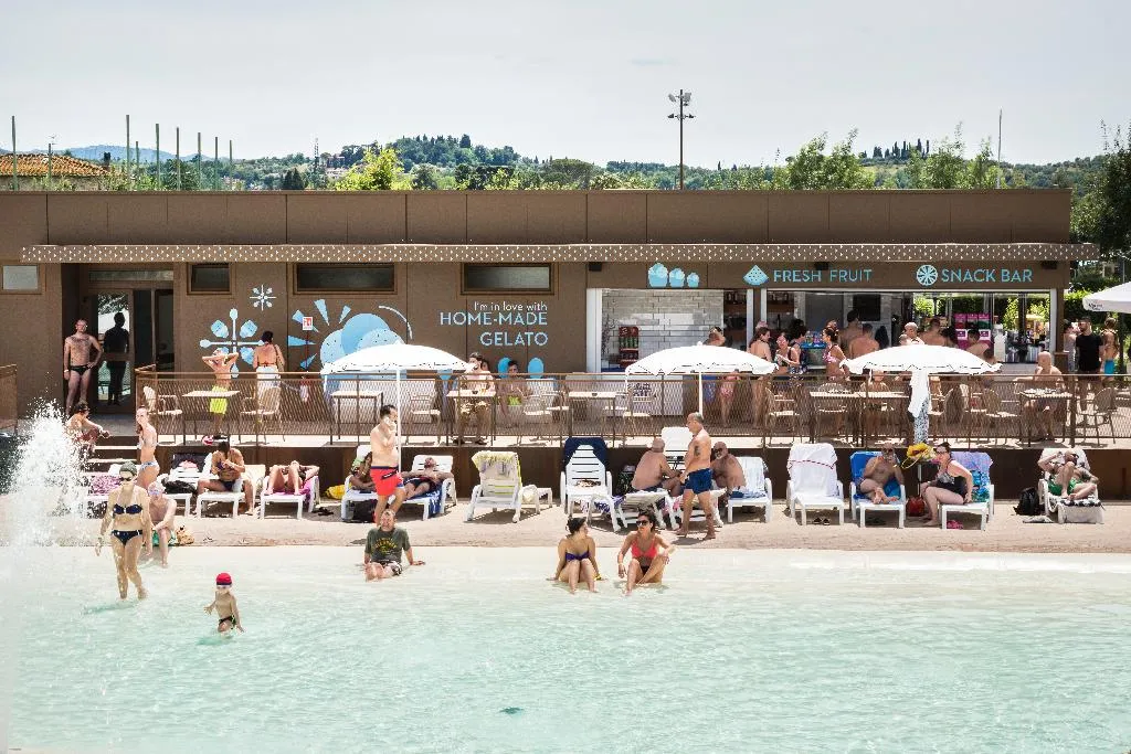Pool, hu Firenze Camping in Town, Florence