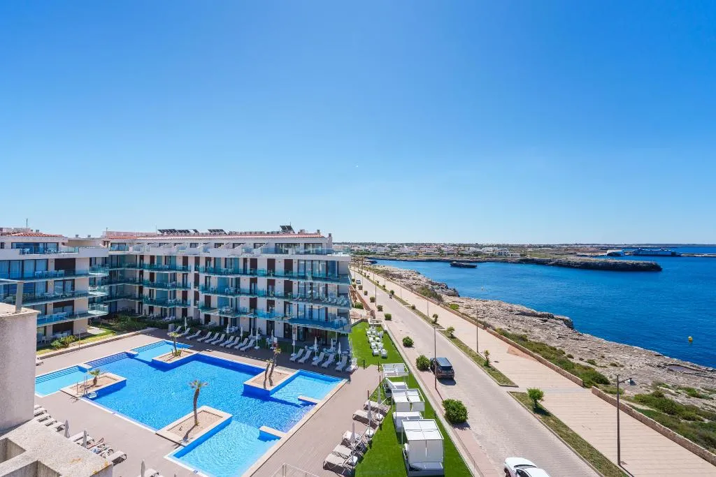 Pool, Caprice Skyline Aparthotel, Menorca