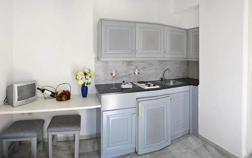 Room, Futura, Crete