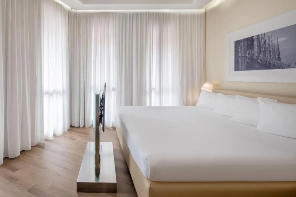 SUITE CAPACITY 2 Room, UNA HOTELS Cusani Milano, Milan