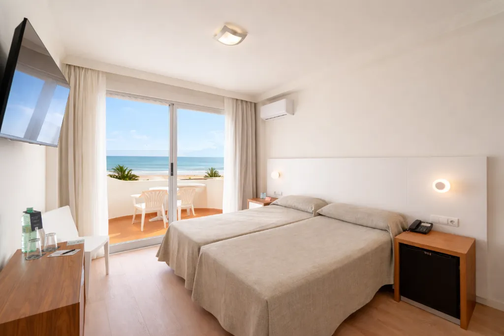 Double or Twin SEA VIEW Room, RH Riviera-Only Adults, Valencia