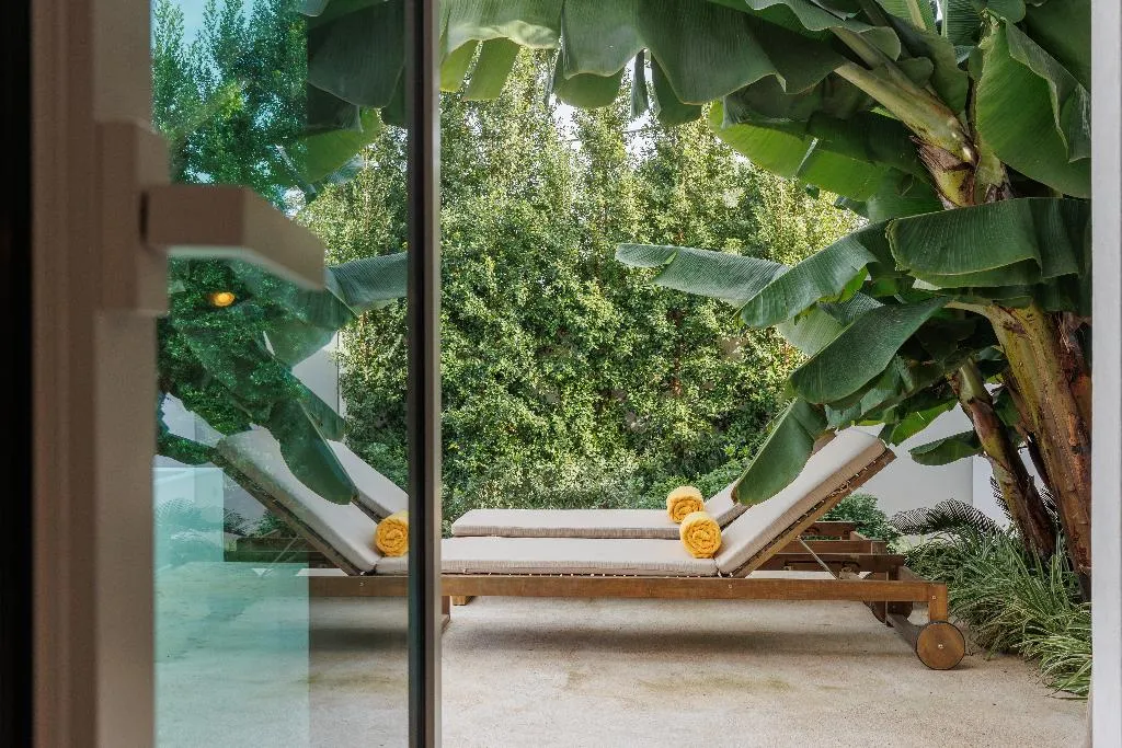 APARTMENT WITH PRIVATE POOL Room, Laranjal Farm House, Algarve