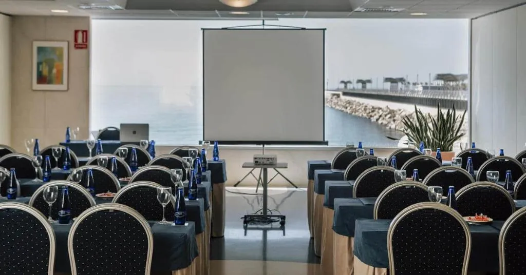 Conferences, Suit d M correct code to use 3695, Costa Blanca