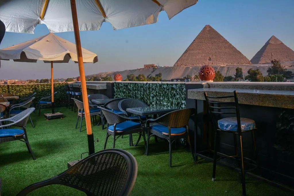 Restaurant, Turquoise Pyramids Hotel, Cairo
