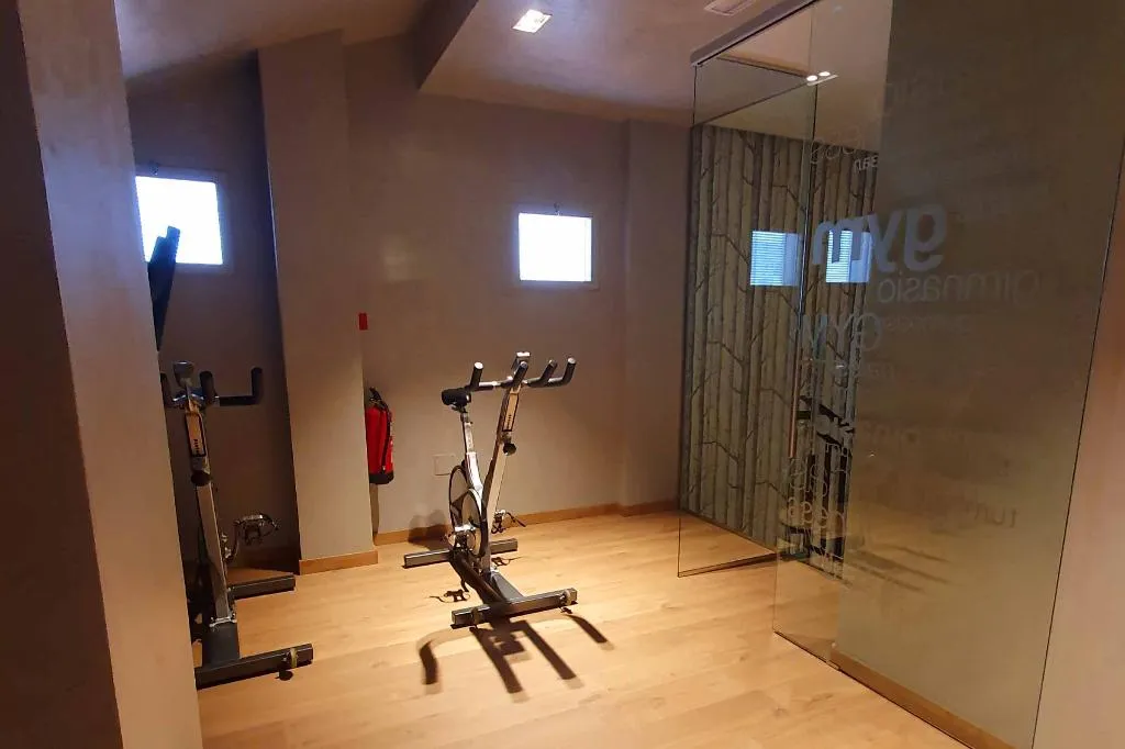 Sports and Entertainment, Hotel Villa Real, Madrid