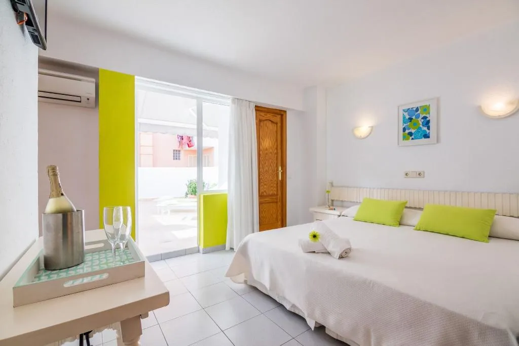 Room, Hotel Garau, Majorca