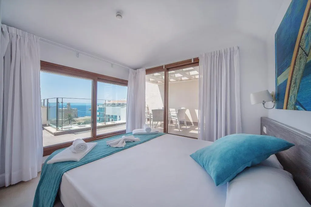 APARTMENT DELUXE SEA VIEW Room, Caprice Skyline Aparthotel, Menorca