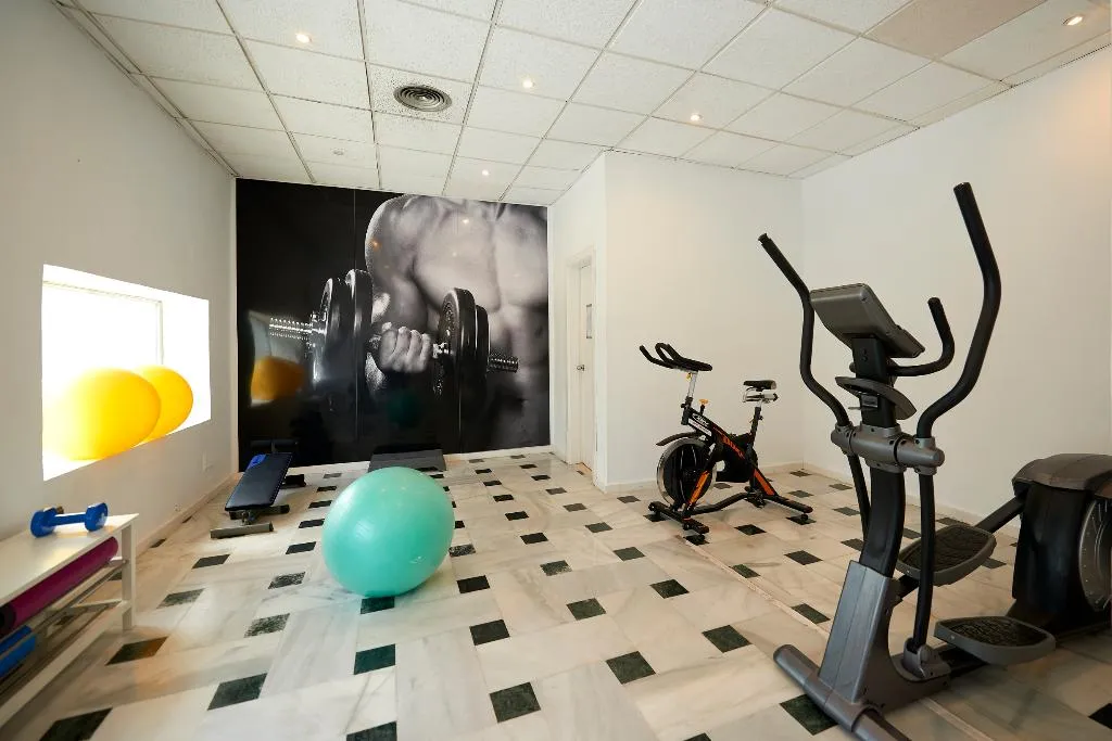 Sports and Entertainment, Hotel Fénix Torremolinos Adults Only Recommended, Costa Del Sol