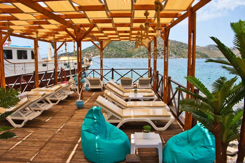 Beach, Defne Lorina, Dalaman