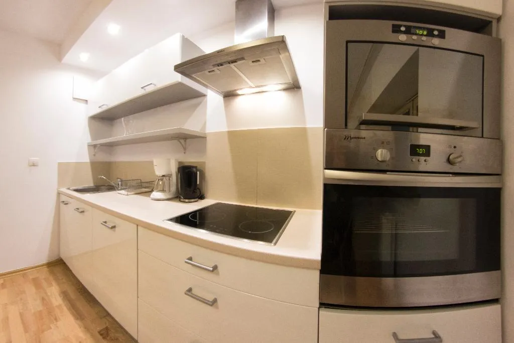 STUDIO CAPACITY 2 Room, Yourplace Biskupia Apartments, Krakow
