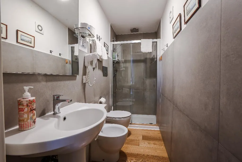 DOUBLE CLASSIC Room, Dimora Megaride, Naples
