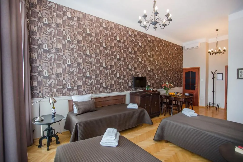 Room, Scharffenberg Apartments Main Square, Krakow