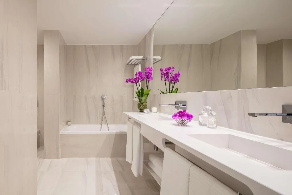 SUITE WITH TERRACE Room, Tivoli Avenida Liberdade Lisboa, Lisbon