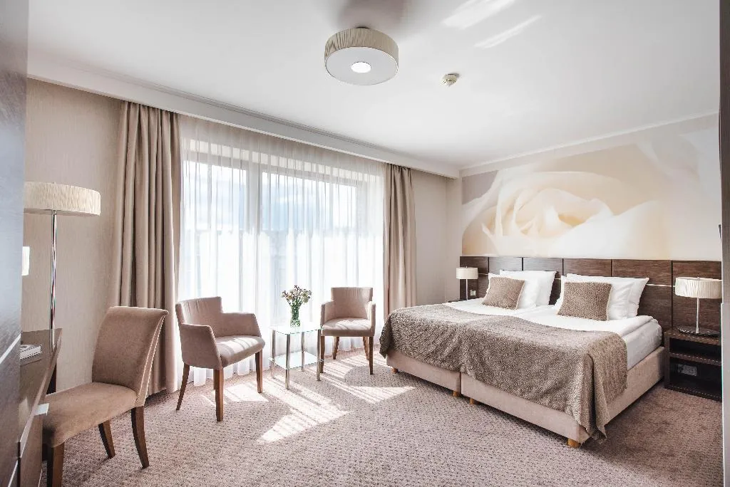 Double or Twin SEA VIEW Room, Hotel Rozany Gaj - Destigo Hotels, Gdansk