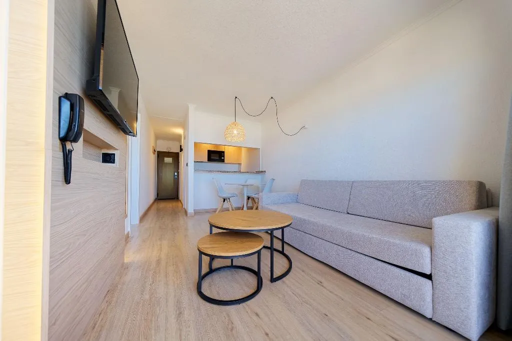 APARTMENT WITH BALCONY Room, Servatur Caribe, Tenerife