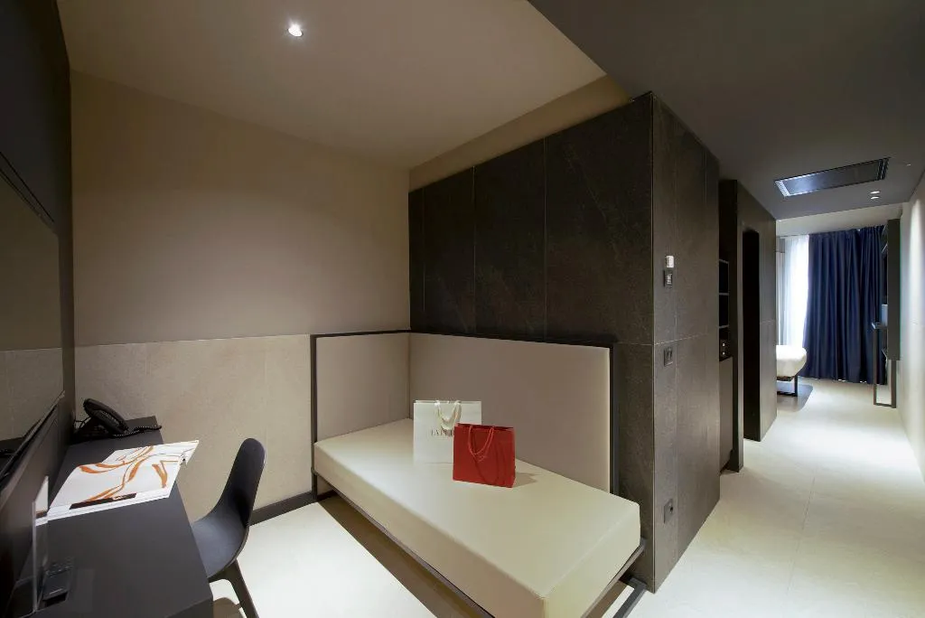 TRIPLE SUPERIOR WITH BALCONY Room, Scarlatti Hotel Milano, Milan