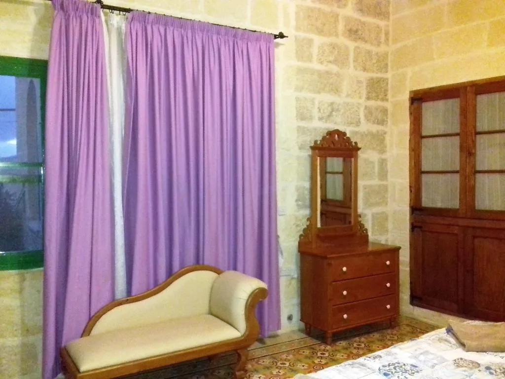 Room, Gozo B&B, Gozo