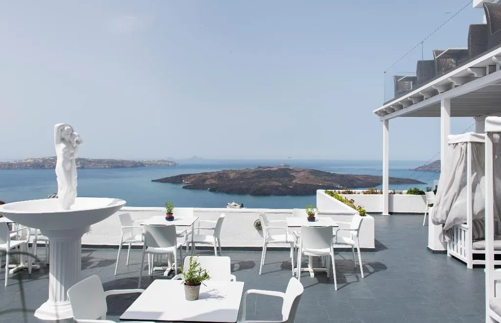 General view, Kastro Suites, Santorini