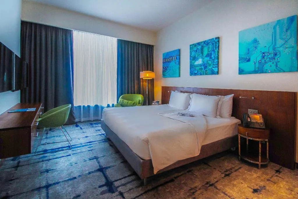 SUITE STANDARD Room, Media One, Dubai