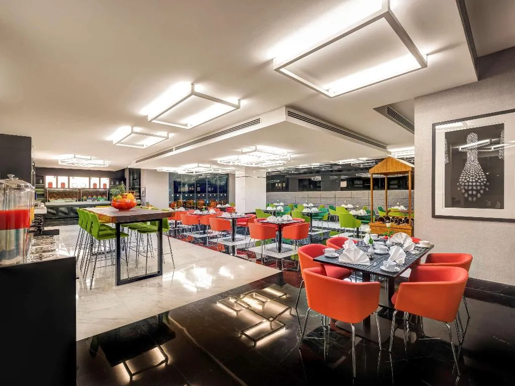 Restaurant, Novotel Sharjah Expo Centre, Dubai