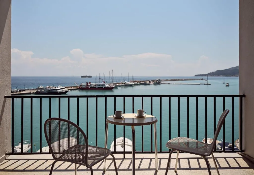 Terrace, Strada Marina, Zante
