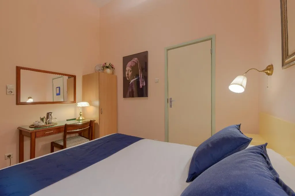 Room, Des Arts, Amsterdam