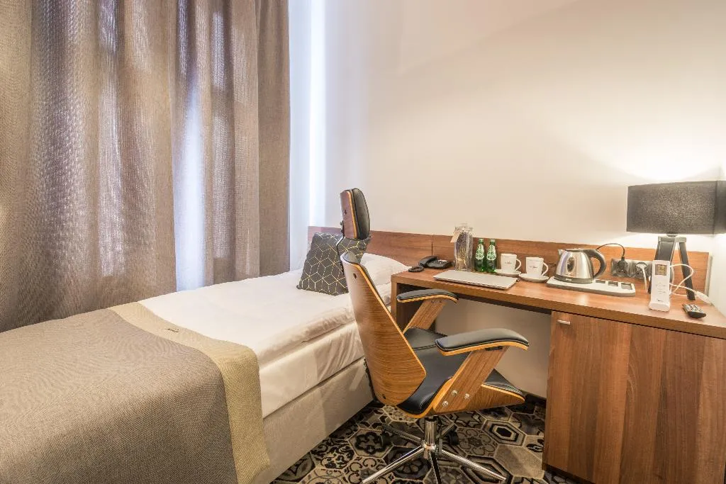 DOUBLE SINGLE USE COMFORT Room, Hotel Lavender, Krakow