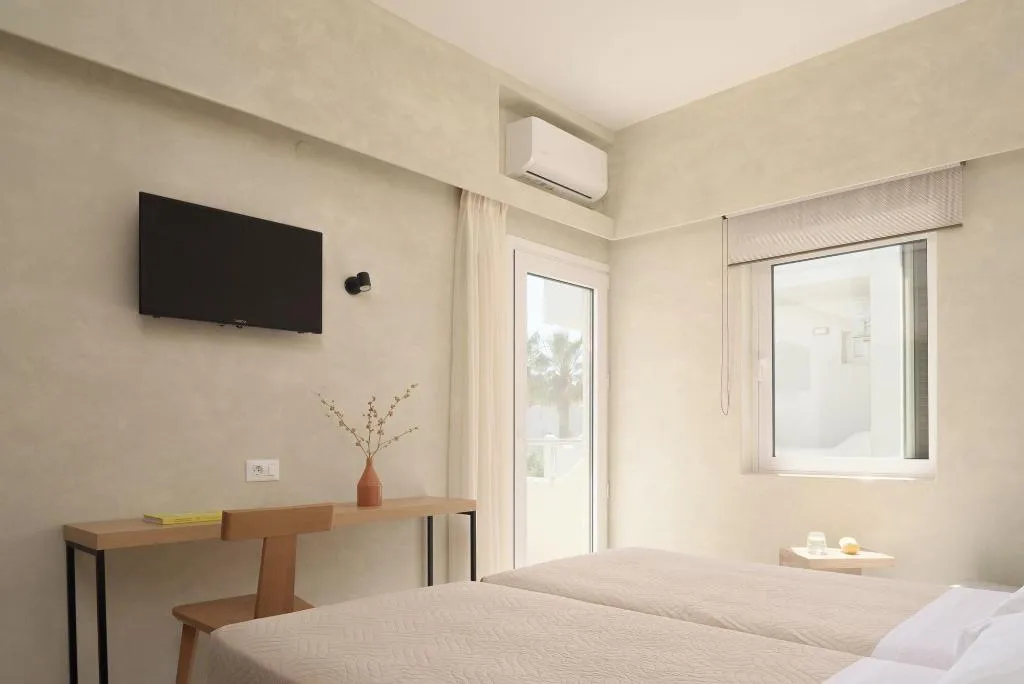 Room, Apollo Philoxenia, Crete