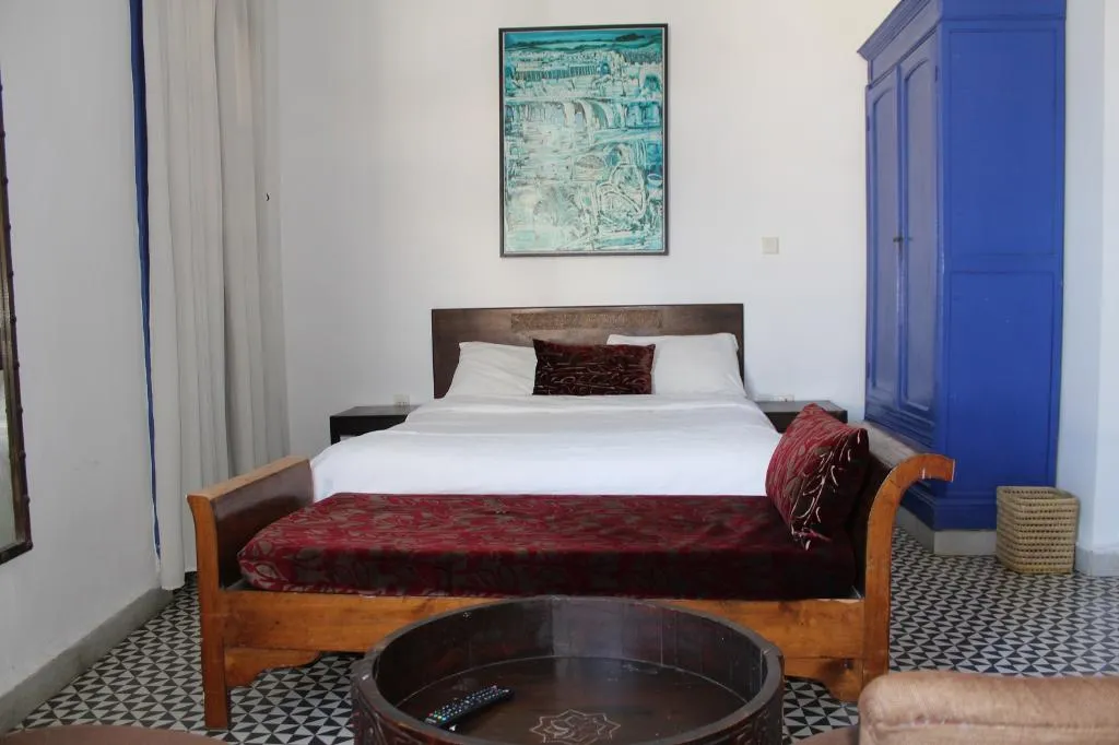 DOUBLE STANDARD Room, Hotel Central, Casablanca