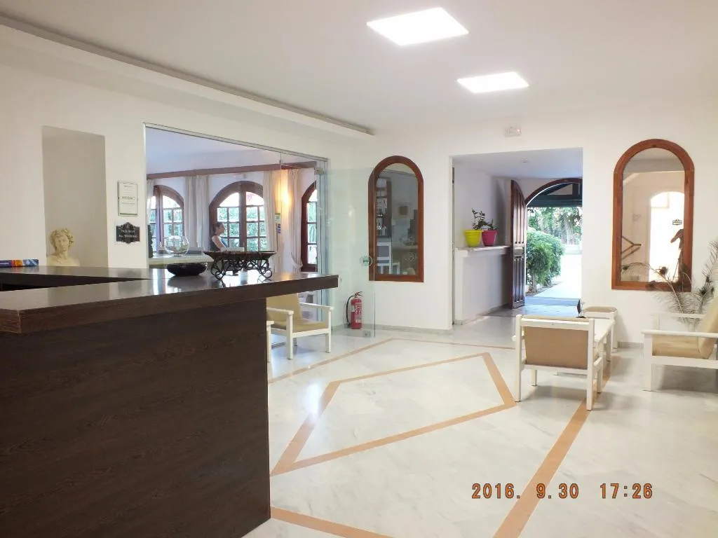 Lobby, Prince Of Lillies, Crete