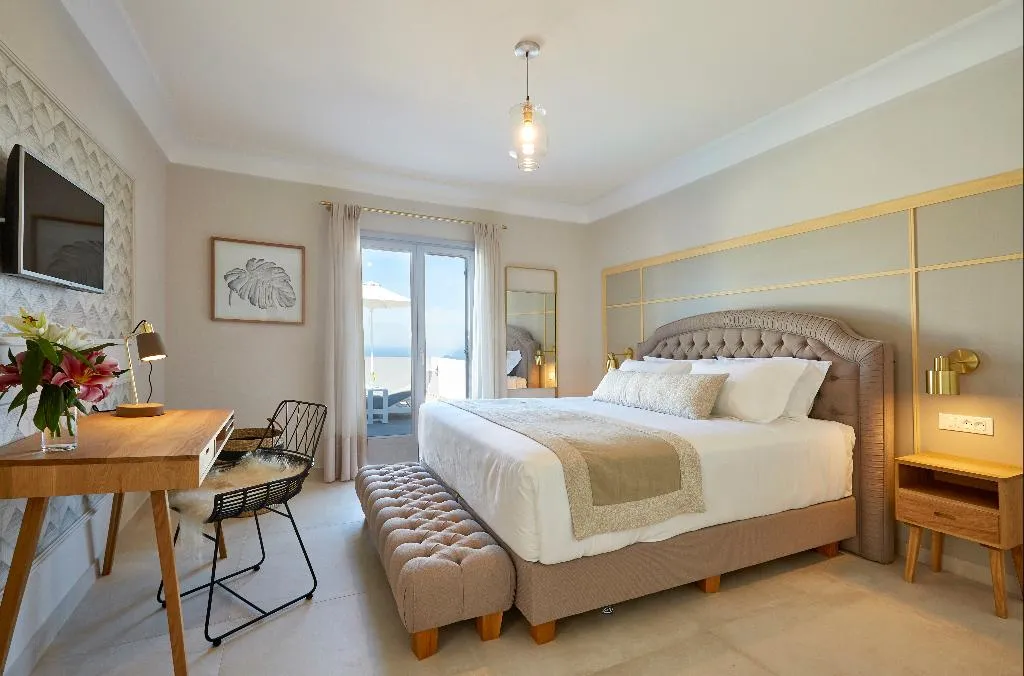 VILLA DELUXE WITH PRIVATE POOL Room, De Sol Hotel & Spa, Santorini