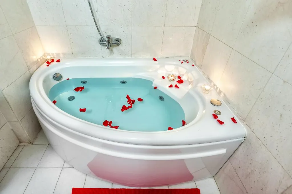 JUNIOR SUITE CITY VIEW Room, Imperial Palace | Classical Hotel Thessaloniki, Halkidiki