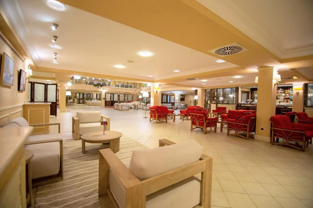 Lobby, Dioscuri Bay Palace, Catania