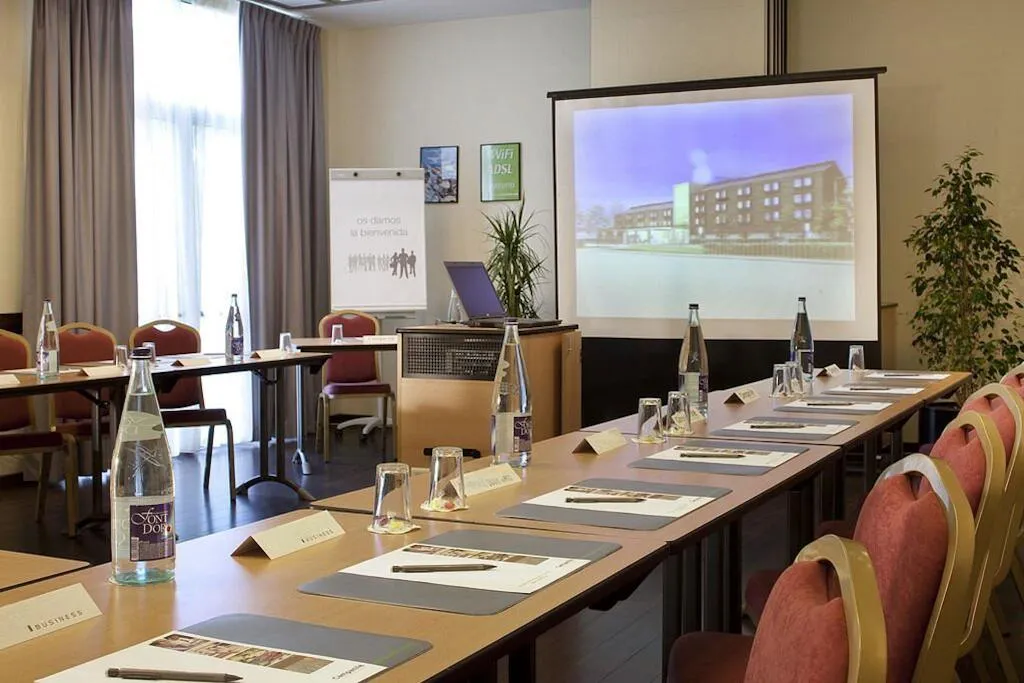 Conferences, Travelodge Cornella Fira, Barcelona