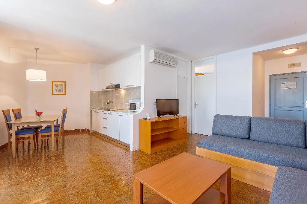 APARTMENT CAPACITY 4 ONE BEDROOM Room, Maistra Select Riva Apartments, Istria