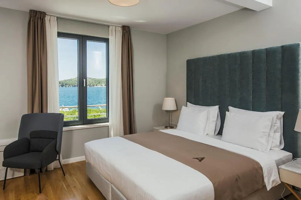 Room, Armerun Heritage Hotel & Residences, Split