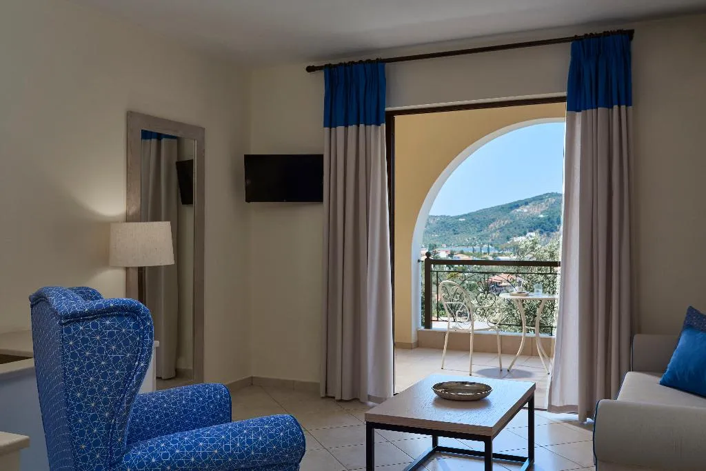 APARTMENT SEA VIEW THREE BEDROOMS Room, Skiathos  Living by GHH, Skiathos