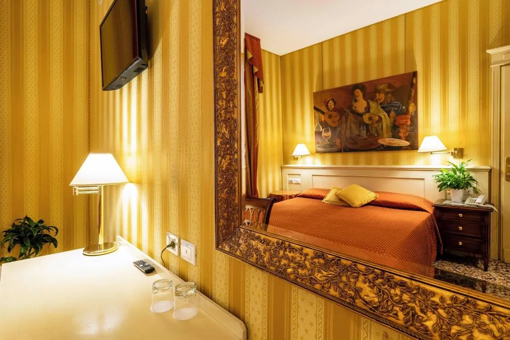 DOUBLE SUPERIOR Room, Bella Venezia, Venice