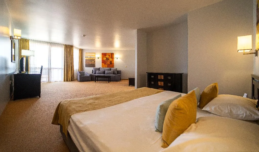 JUNIOR SUITE STANDARD Room, HVD Clubhotel Miramar, Bourgas