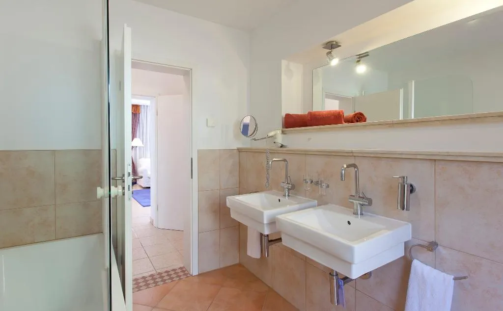 BUNGALOW TWO BEDROOMS Room, Sol Marbella Estepona Atalaya Park, Costa Del Sol