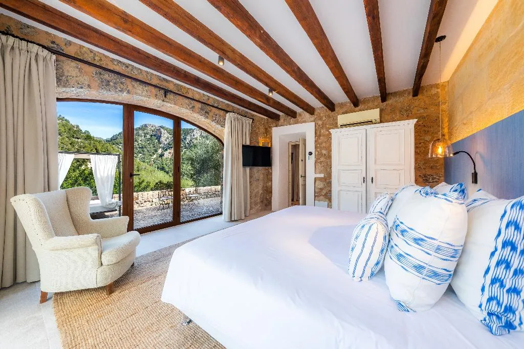 SUITE STANDARD Room, Finca Albellons, Majorca