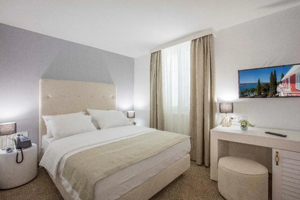 DOUBLE STANDARD Room, Aminess Younique Bellevue Hotel, Dubrovnik