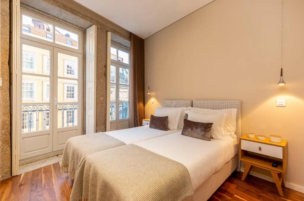 APARTMENT TWO BEDROOMS Room, Rs Porto Historic Center, Porto