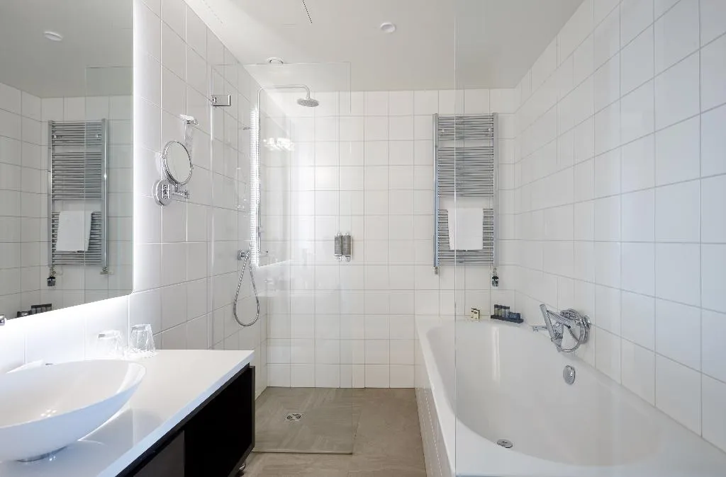 SUITE STANDARD Room, Fosshotel Reykjavik, Reykjavik