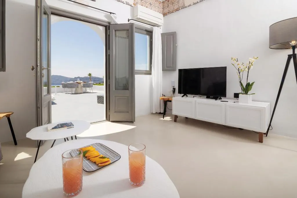 SUITE SEA VIEW Room, IKIES Santorini, Santorini