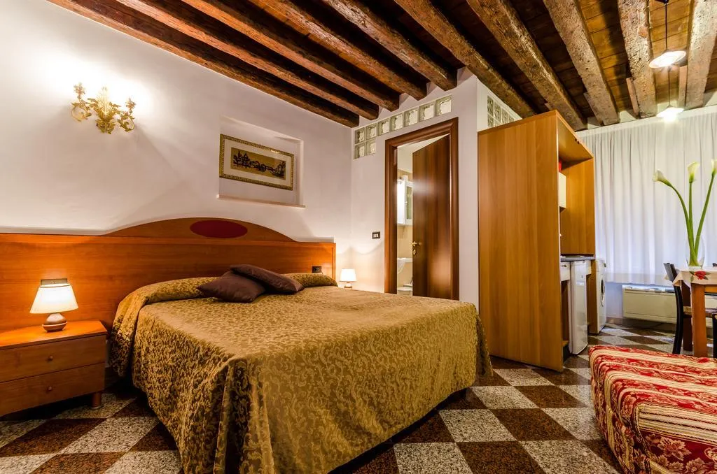 APARTMENT CAPACITY 5 Room, Venice Apartments, Venice