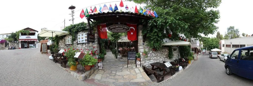 Bar, Boomerang Guesthouse, Izmir