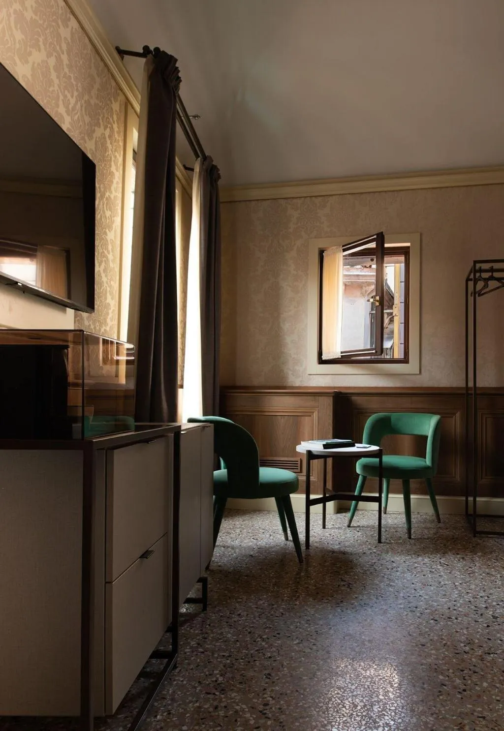 Room, Eight Hotel Venezia, Venice