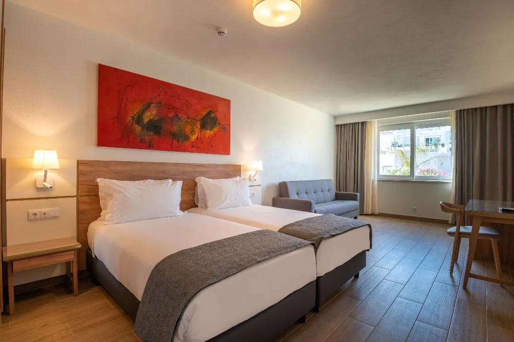 APARTMENT SEA VIEW CAPACITY 5 Room, Vila Luz, Algarve