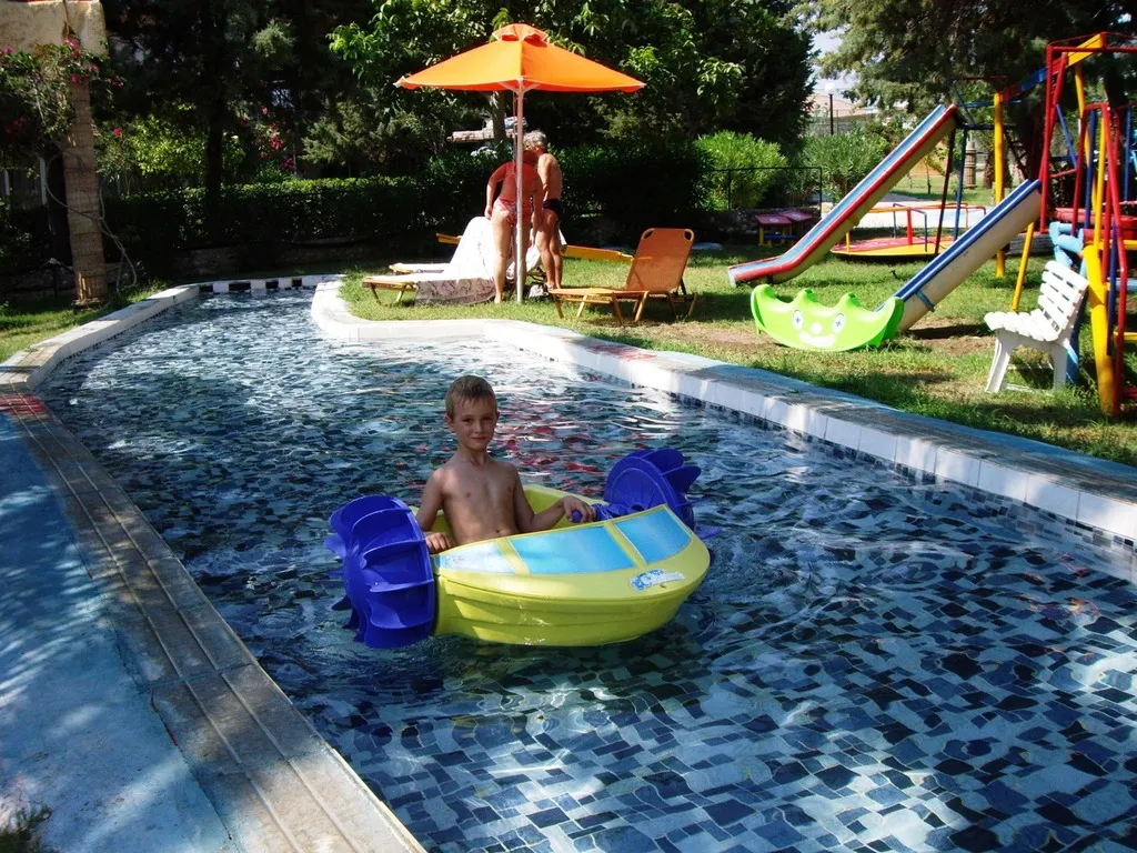 Pool, Gnest Apartments, Rhodes